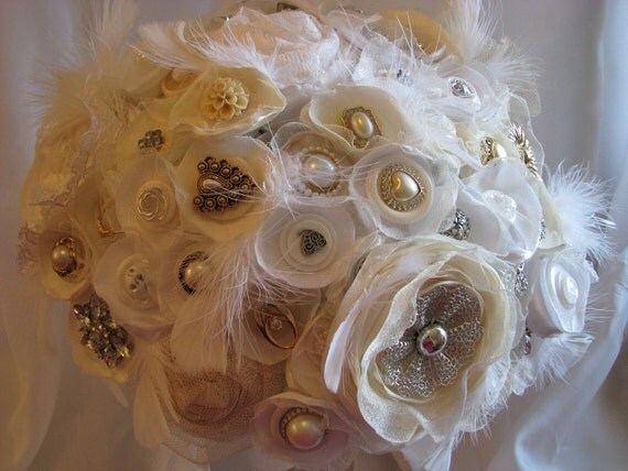 Meghan BRIDAL BUTTON Bouquet with rolled lace, buttons and feathers