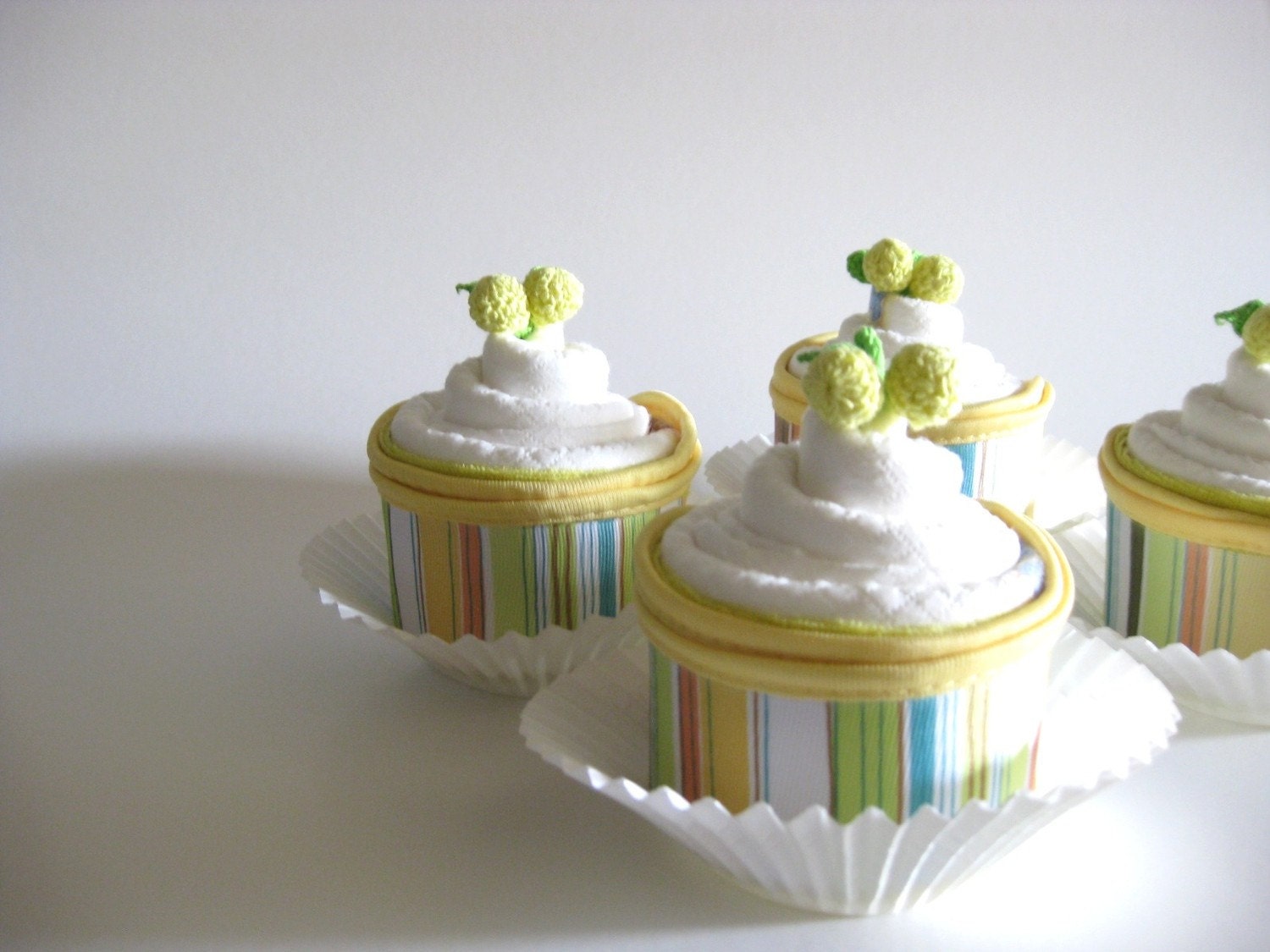 Sweet Diaper Cupcakes, Baby Shower Gift