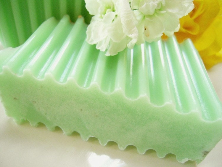 Cucumber Spa   (shea butter soap with Bentonite Clay)