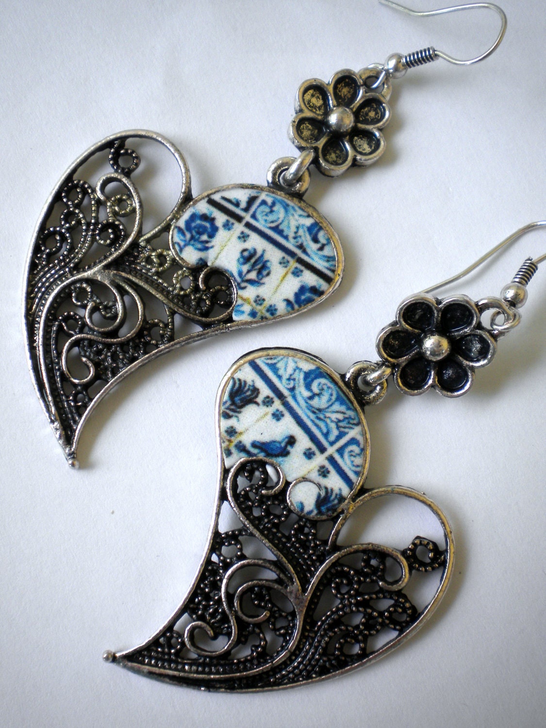 Portugal Lisbon Delft Blue Antique Tile Replica 1837 in Filigree Heart of Minho Earrings Reversible
