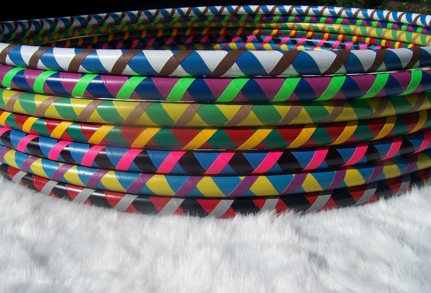 Design Your OwN SUPER SAVER Hula Hoop. BeSt PriCeS and CoLoR SeLeCTiOn AvAiLaBLE on Etsy. Pro Hoops with Over 7,000 SoLd.