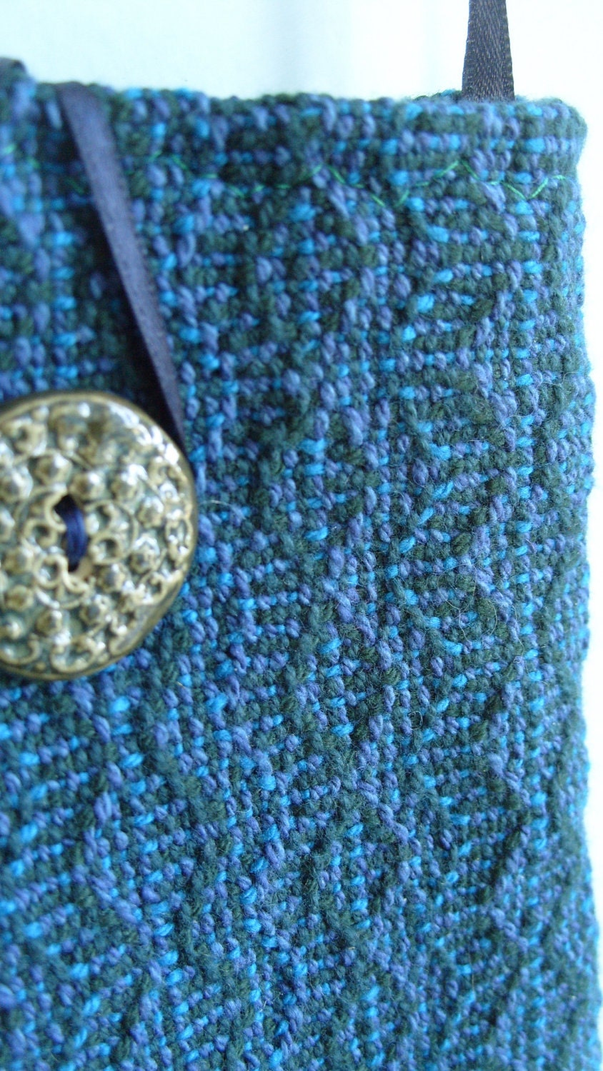 Small Handwoven Purse with Handmade Button