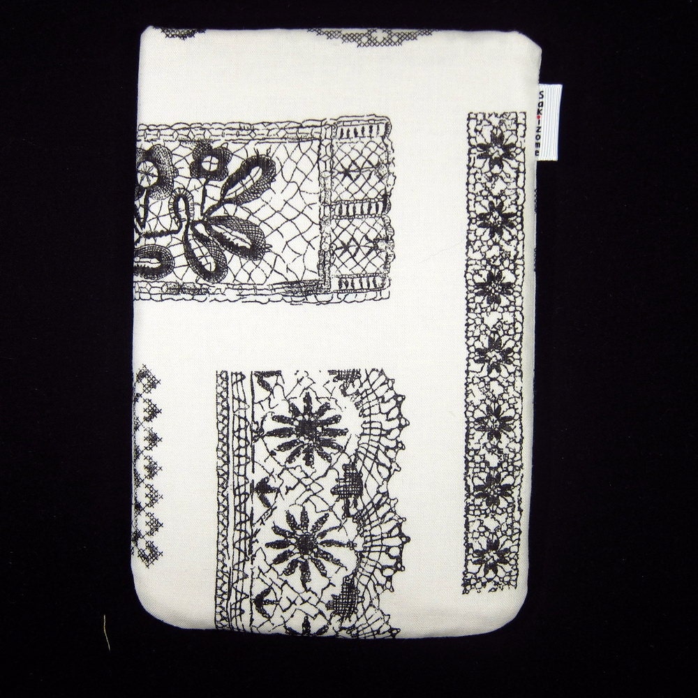 iPad Mini Kindle Nook Kobo Padded Sleeve - Lace (White)