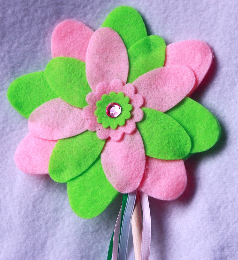 Beautiful Fairy Wand, Magic Wand, Princess Wand, ribbons, pretend play, felt flower wand