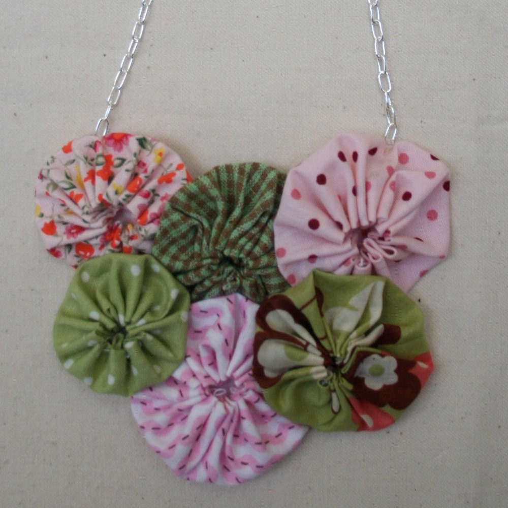 DIY CRAFT KIT - yo yo flower silver and fabric necklace