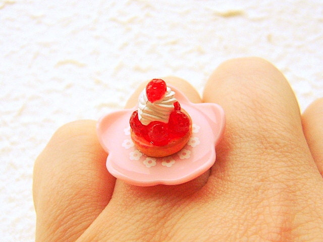 Cute Miniature Food Ring Strawberry Cake Miniature Food Jewelry