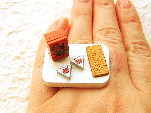 Japanese Ring Sake Cheese Cracker Miniature Food Ring