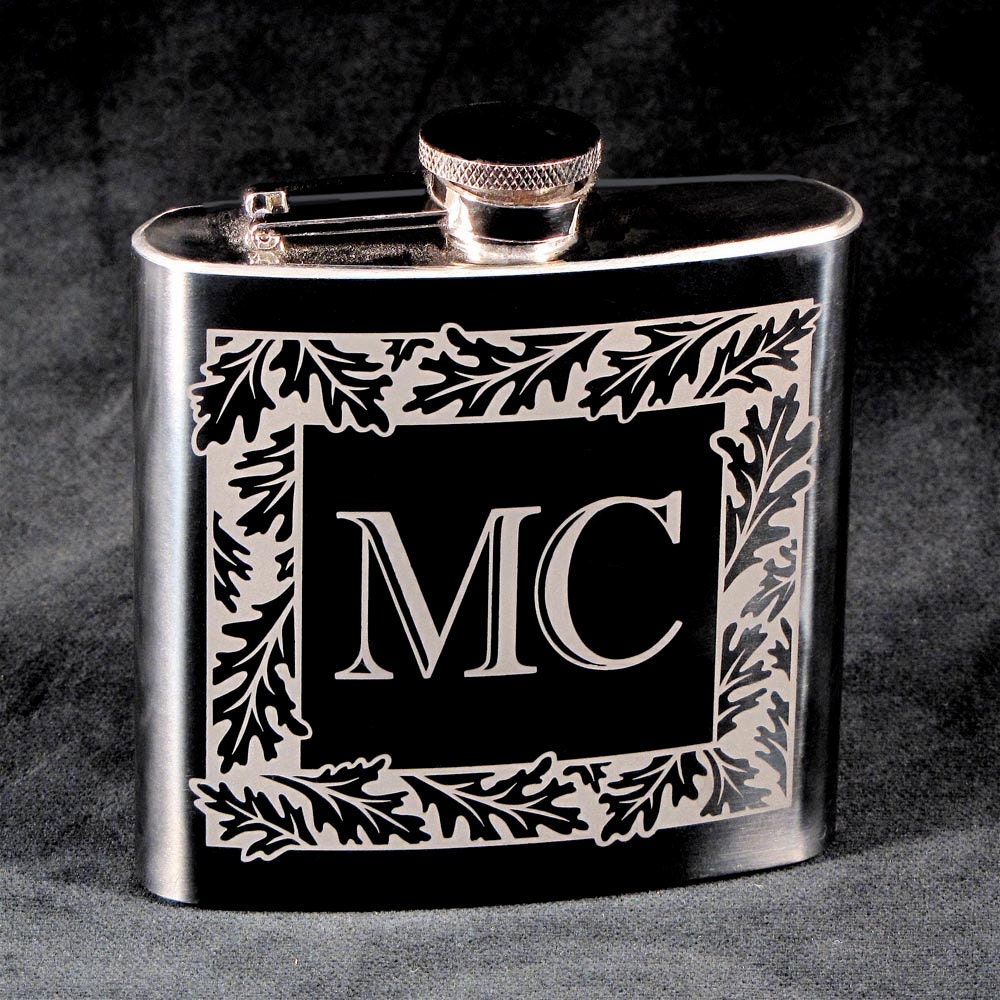 Gifts for Groomsmen, 10 Monogrammed Flasks Oak Motif