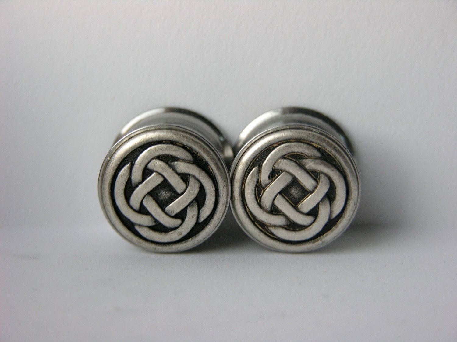 1/2 9/16 Inch Reversible Celtic Knot Plugs for Stretched Ears Sale