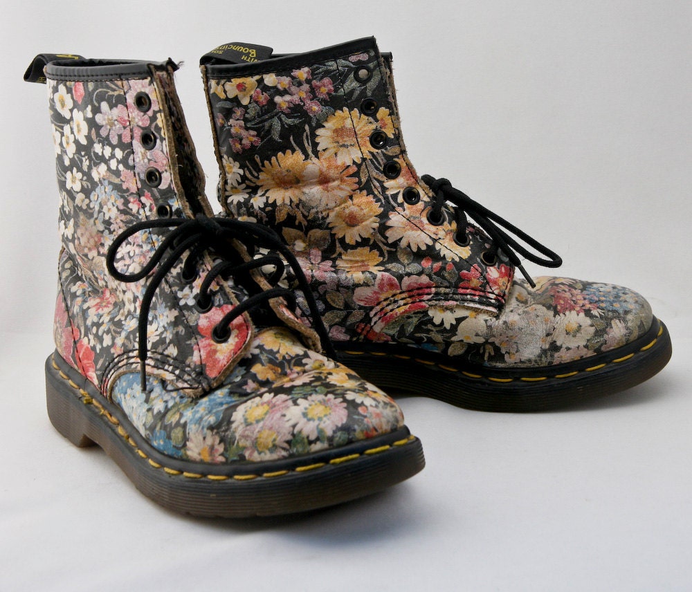vintage Doc Martens flower design RARE