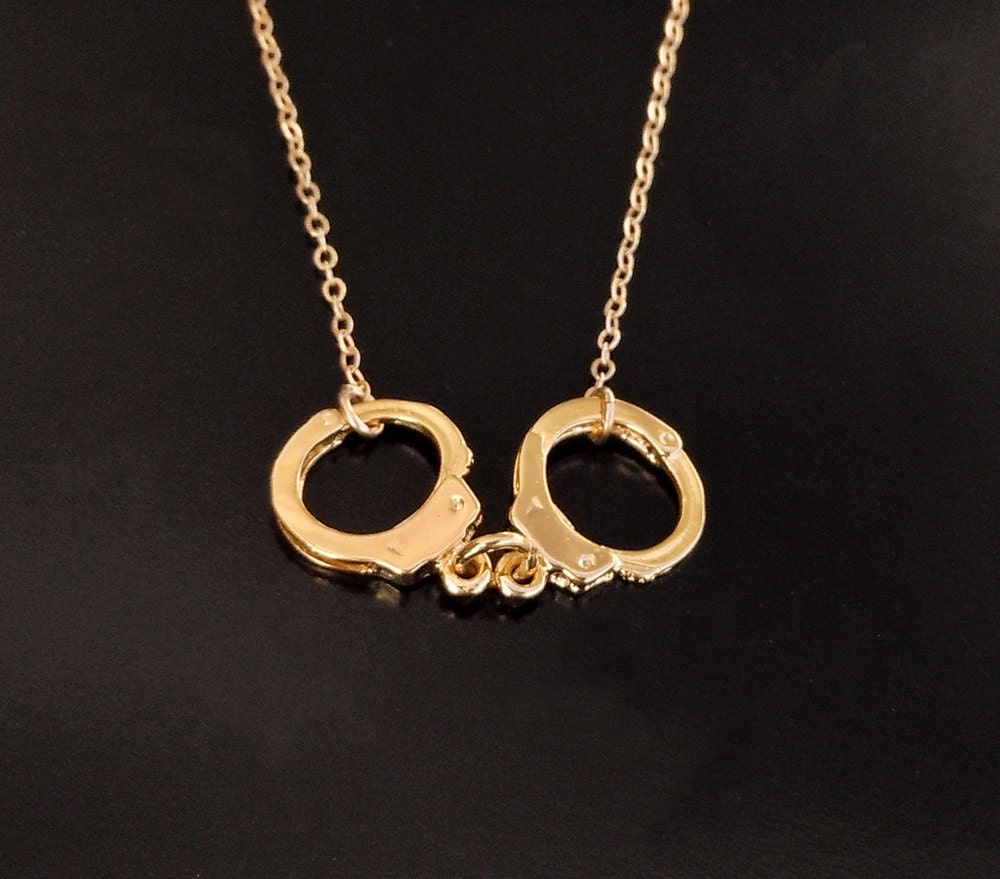 Handcuff Necklace - Kelly Ripa Style in Gold