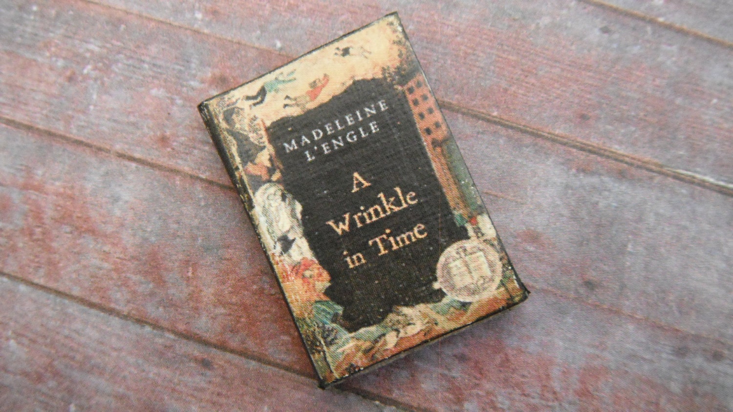 Miniature Book --- A Wrinkle in time