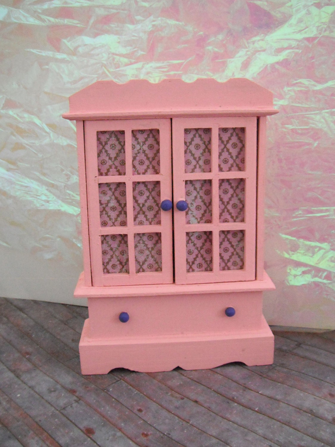 Miniature Cheshire Cat Cabinet