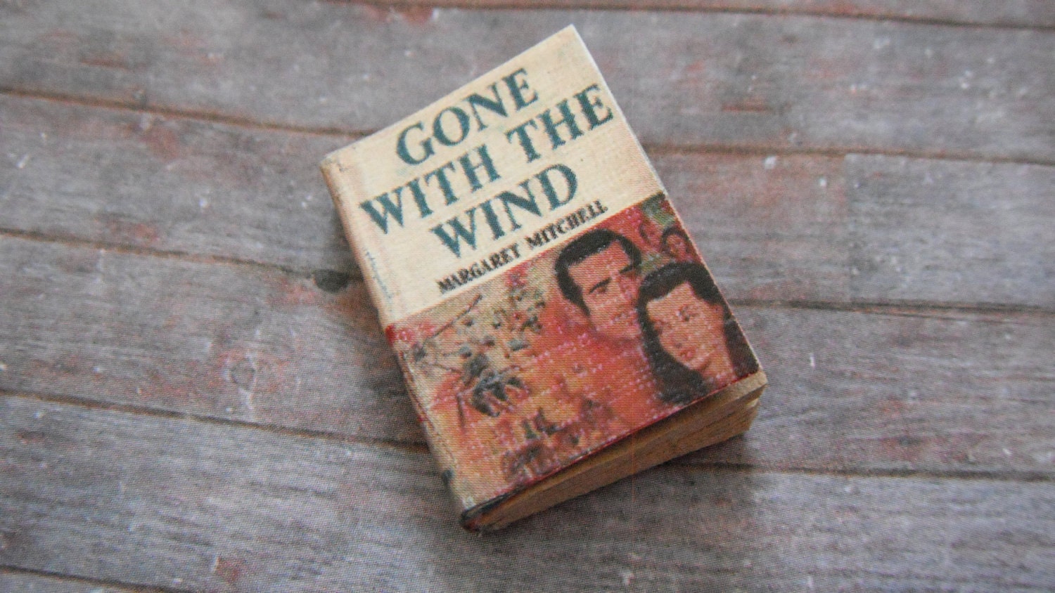Miniature Book --- Gone with the Wind