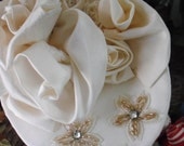 Bridal hat w/ ecru roses