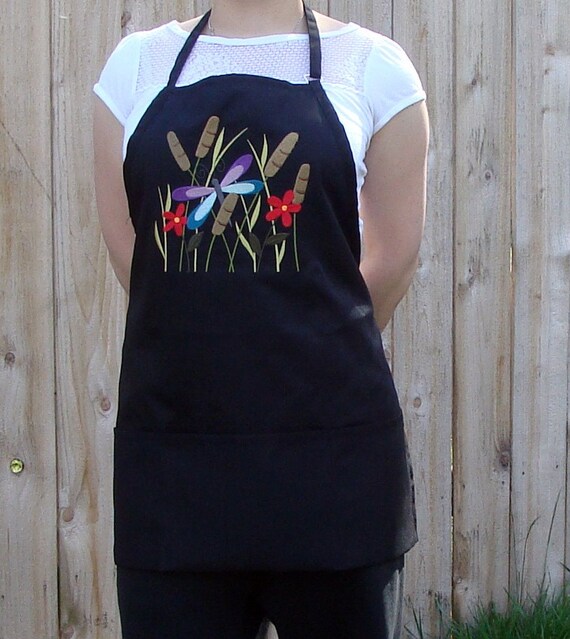 Dragonfly with Cattails Apron (Black)