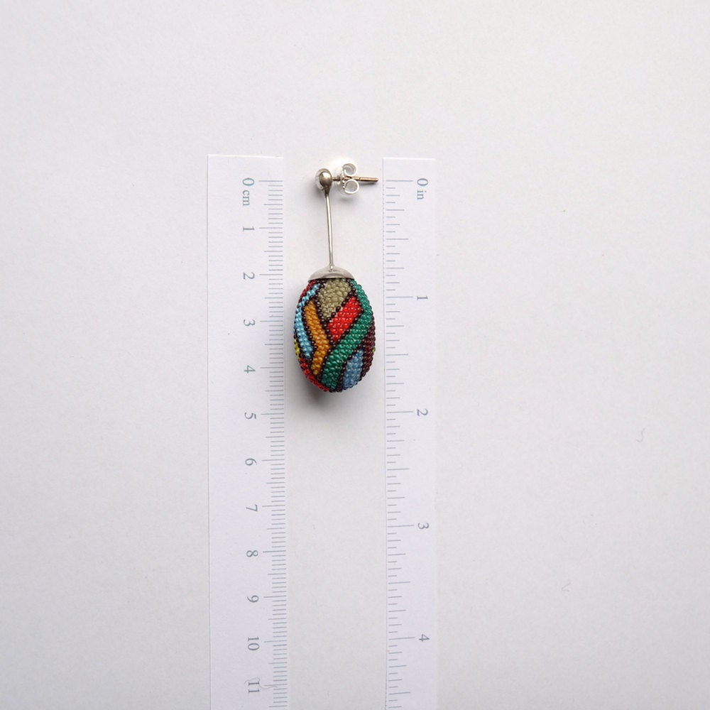 beaded earrings multicolor olive shaped by DONAULUFT
