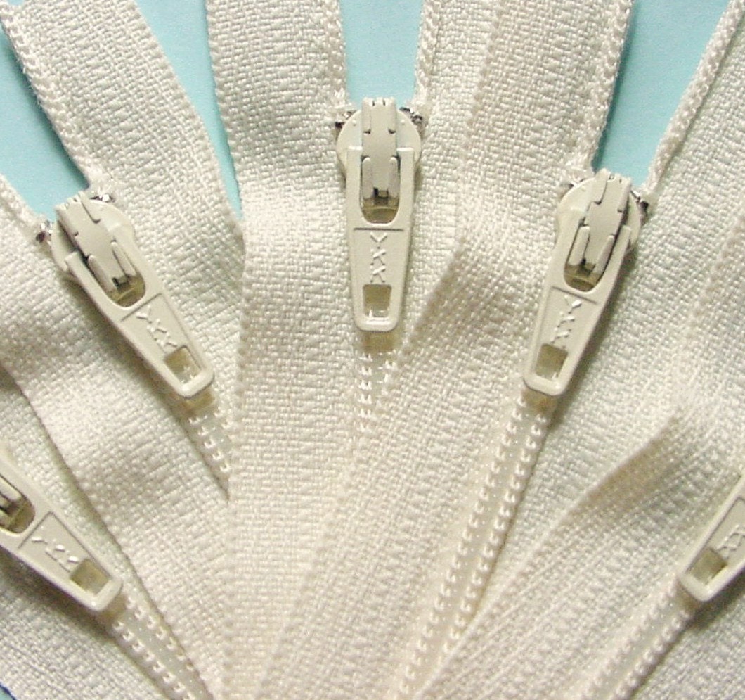 SALE Wholesale 25 Vanilla 7 Inch YKK Zippers Color 121