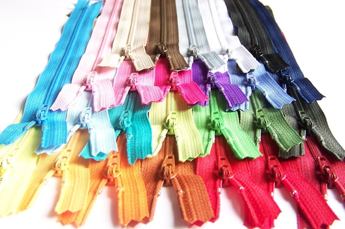 SALE 25 Assorted 9 and 10 Inch Zippers red orange yellow green blue purple pink black white gray brown magenta
