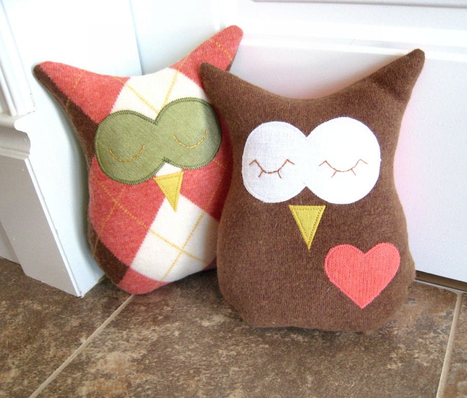Owl Pillow Argyle
