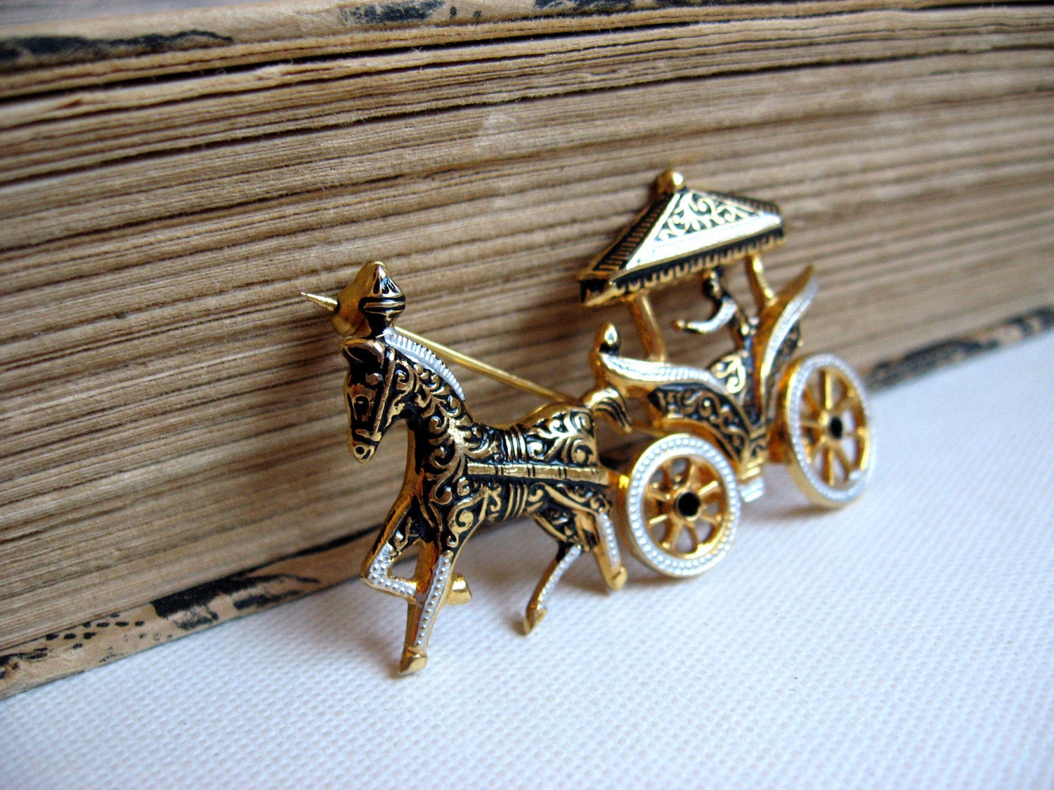 Damascene Brooch Horse & Buggy Gold and Black