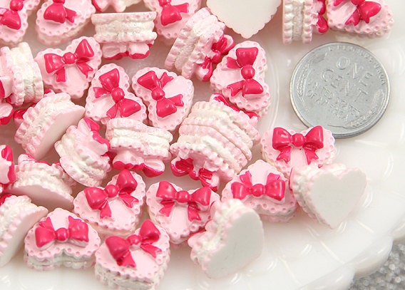 10mm Rose Pink Heart Cake Resin Cabochons - 6 pc set