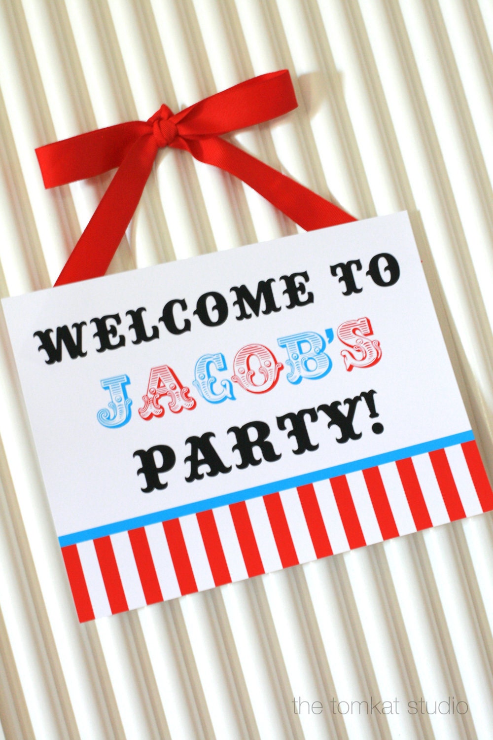 Circus Party Printable Welcome Sign by The TomKat Studio