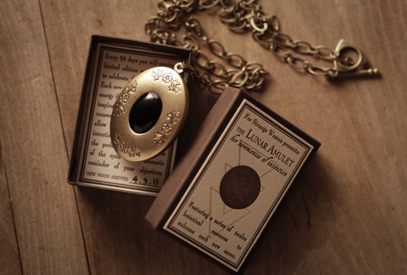 The Lunar Amulet for Ceremonies of Intention - A Tribute to the New Moon