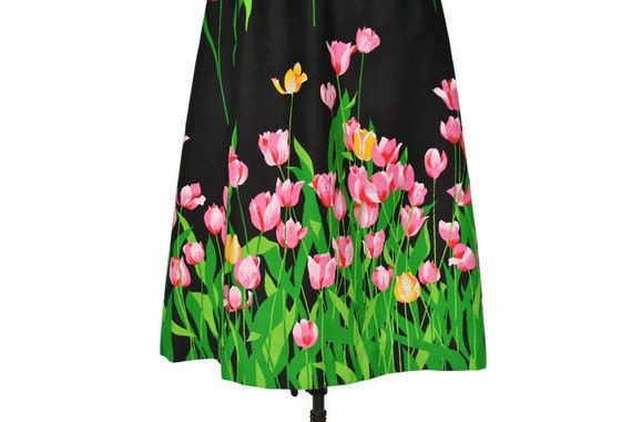 1970s Floral Dress / tulip garden day dress / Small