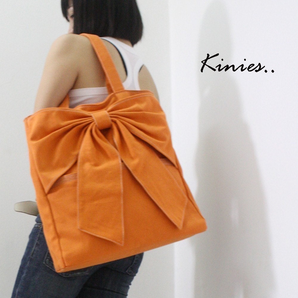 NEW - QT Canvas Tote in ORANGE