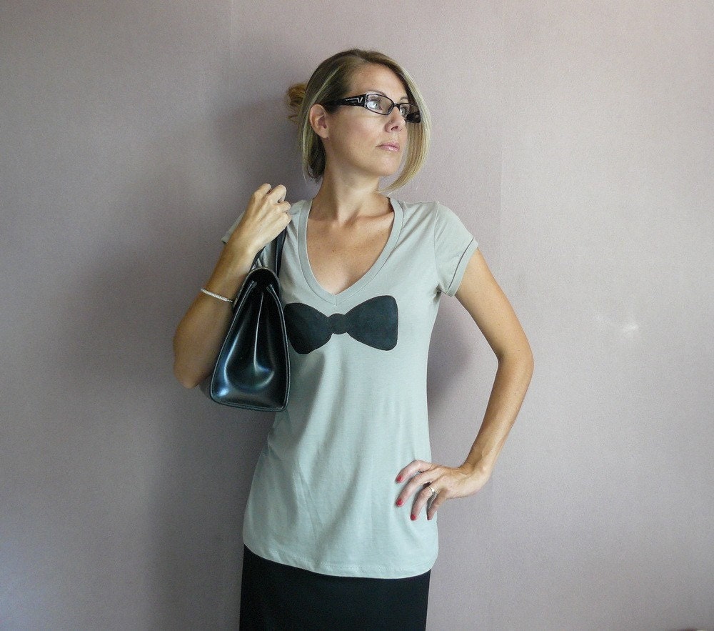FESTIVAL  handpainted women tee shirt size S, M, L or XL