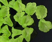 20 Medium Green Matte Lucite IRIS Flower Beads - 12mm