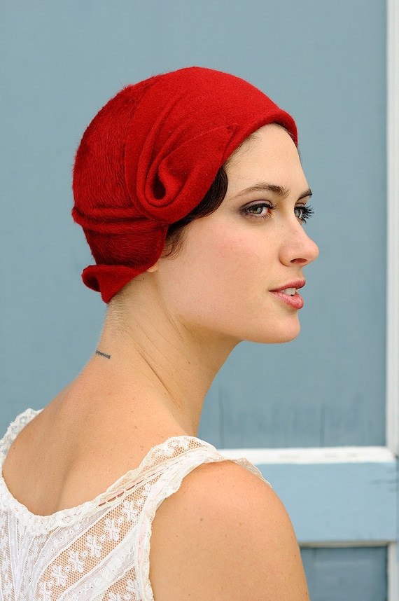 Rag Time - red cloche - made to order