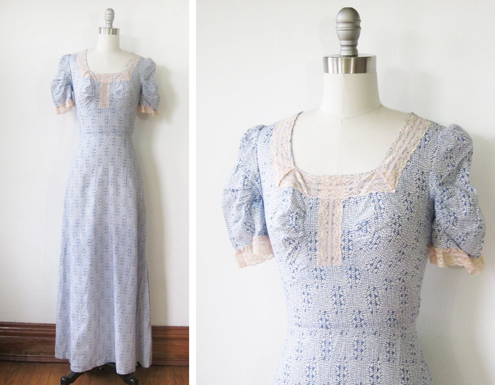 70s maxi dress / boho peasant puff sleeve dress