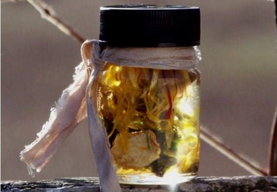 AWEN Ritual Oil w/ 6 Grael Herbs for Celtic Druid Rites, Magical Creativity, Enlightenment, Second Sight and Otherworld Pathwork