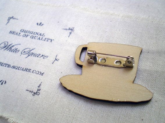 Teacup Brooch