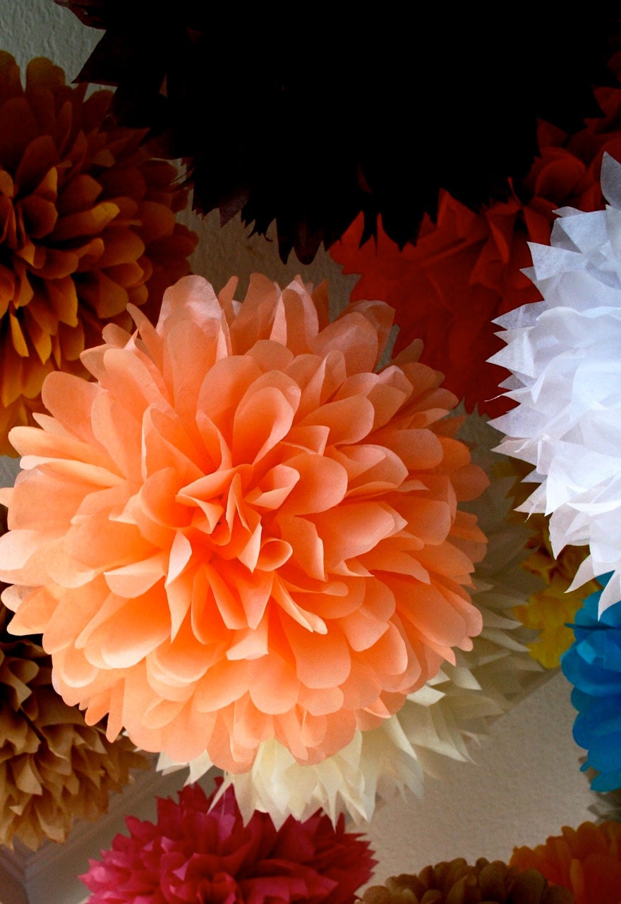 Custom Colors ... 35 tissue paper poms // wedding ceremony // birthday // baby shower // fiesta // party decorations Il_170x135