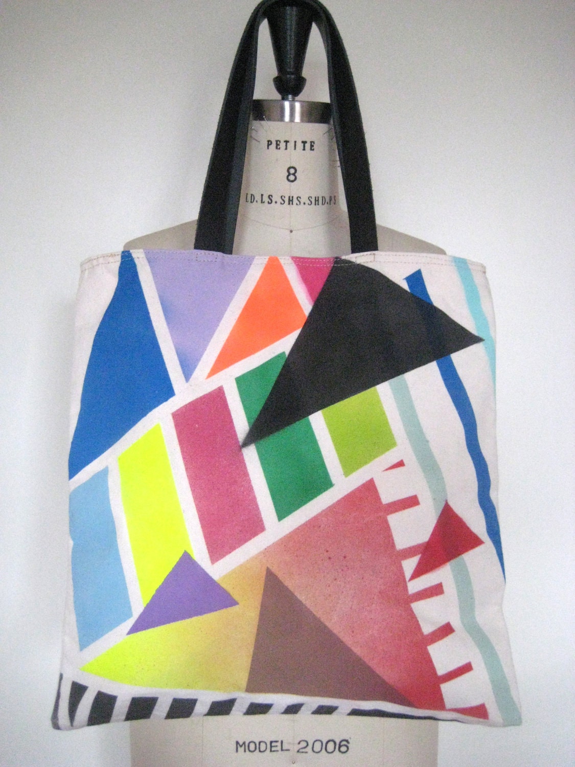 Happy NEON Story: TOTE 2