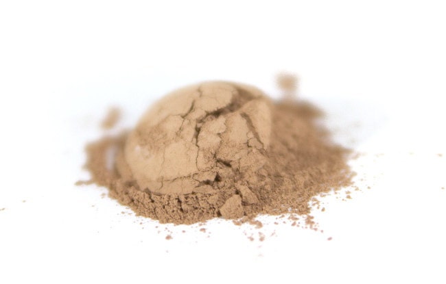 Caramel - Medium with Golden Warm Undertone Vegan Mineral Foundation - Handcrafted Makeup
