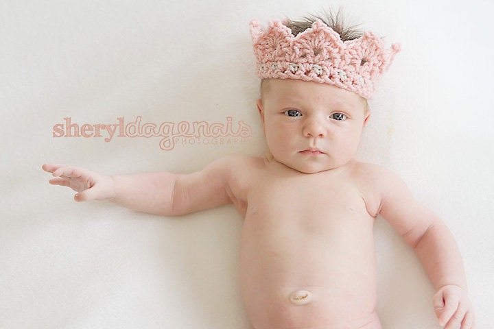 CROCHET PATTERN  - Princess or Prince Crochet Crown  Newborn PATTERN 002  -  Great Photography Prop pattern
