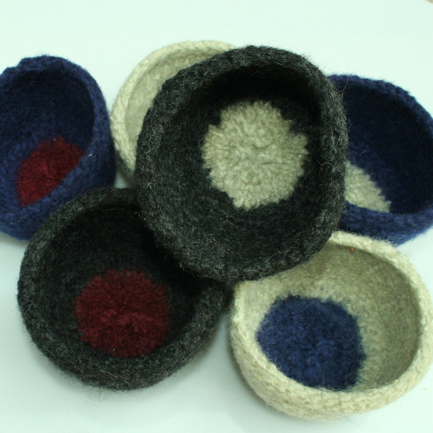 PREP SCHOOL mini felted bowls
