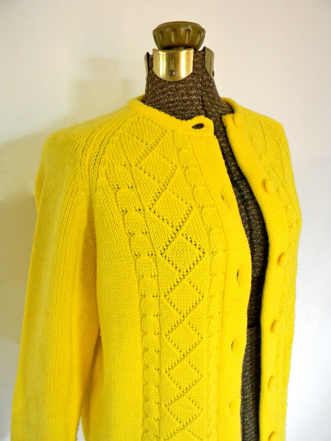 Sweet 50s Bright Yellow Knit Sweater with Knit Buttons
