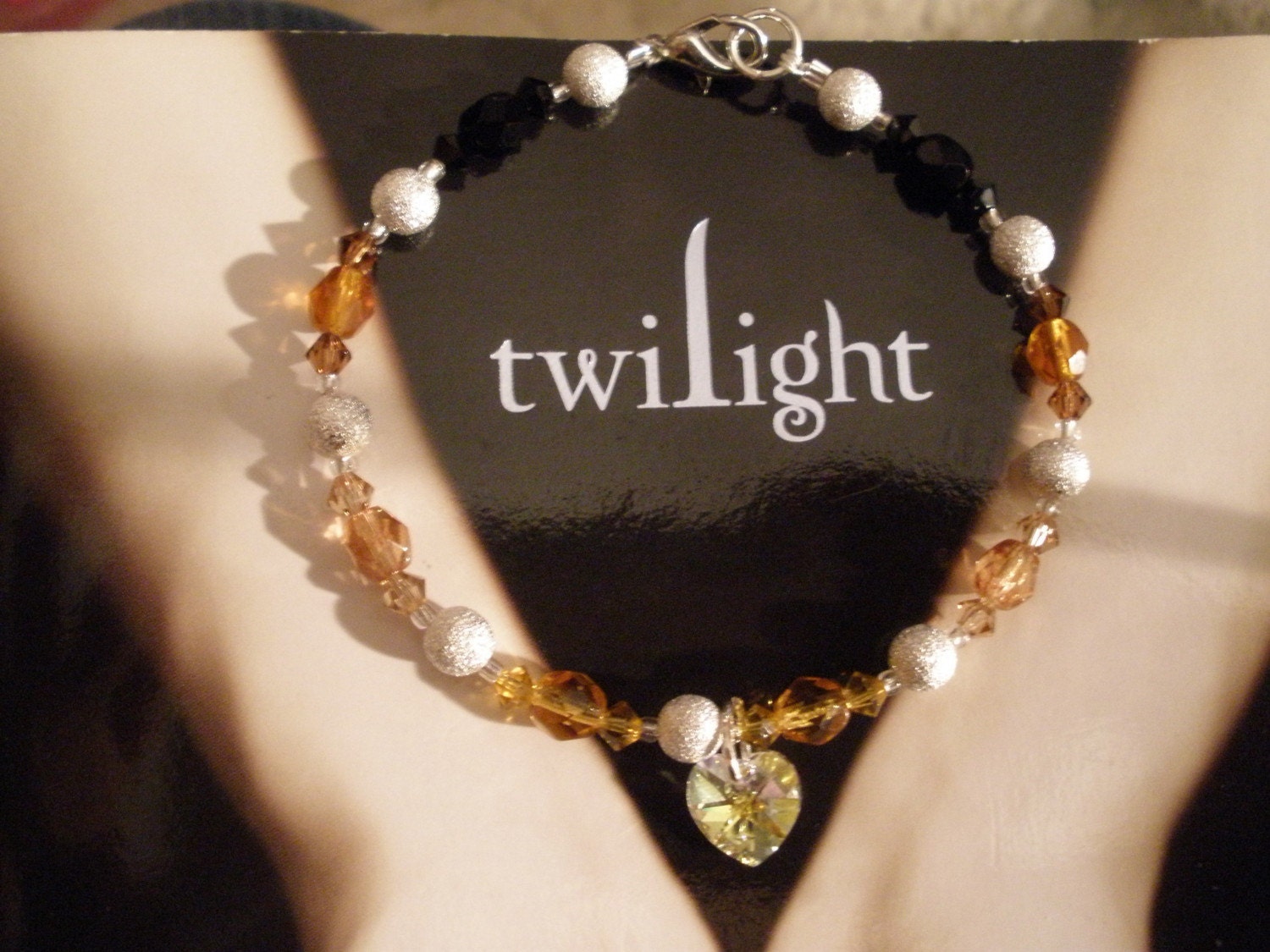 Twilight inspired Edward's Eyes Heart Bracelet