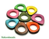 Tagua Hollow triangles, Bead hole in Mixed colors. Pack of 12 slices. - NatureBeads