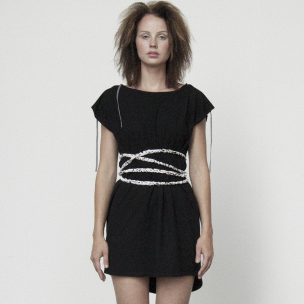 Black dress / tunic with convertible shoulders and long cable sash with fringes, made of eco cotton jersey -MADE TO ORDER - Vietto