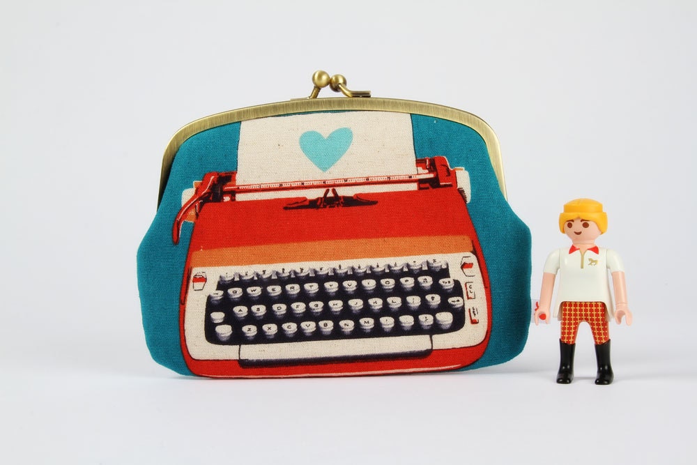 Maxi siamese - Typewriters in red - double metal frame purse