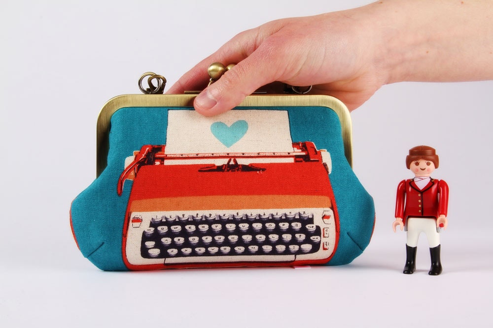 Retro typewriters on blue - metal frame handbag with shoulder strap