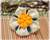 Spring Daffodil Japanese Kanzashi Brooch Pin