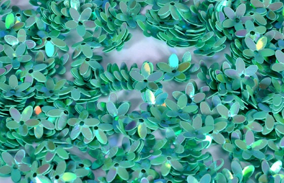 100 Green Color Flower sequins - idea2sequins