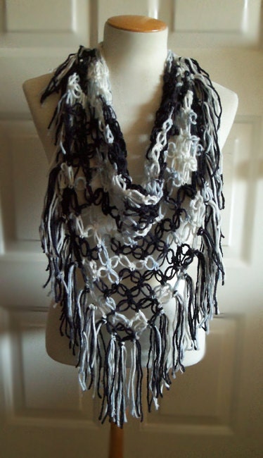 Triangle Fringe Scarf -Black, White & Grey